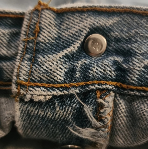 Vintage x 90s “made in USA” 501 Levi Classic Red Tab Blue Jean - Picture 9 of 13